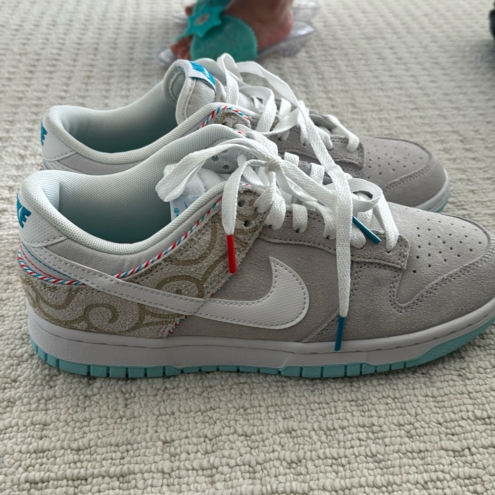 Nike sneakers size 8 (men’s) - brand new